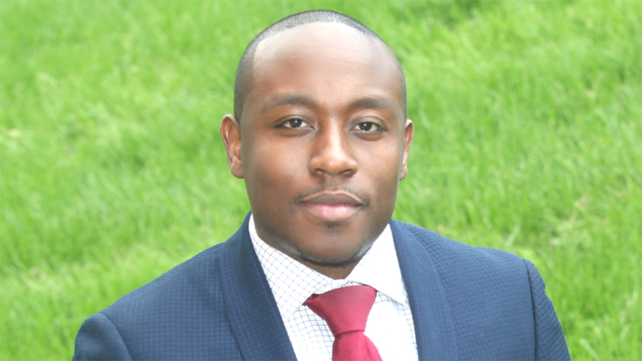 PastorDewaineFrazerHeadshotwide500x889
